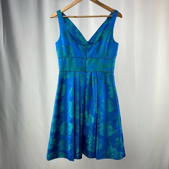 THEIA Floral Jacquard Sleeveless Pleated Dress in Blue Green Size 8 - Picture 8 of 14